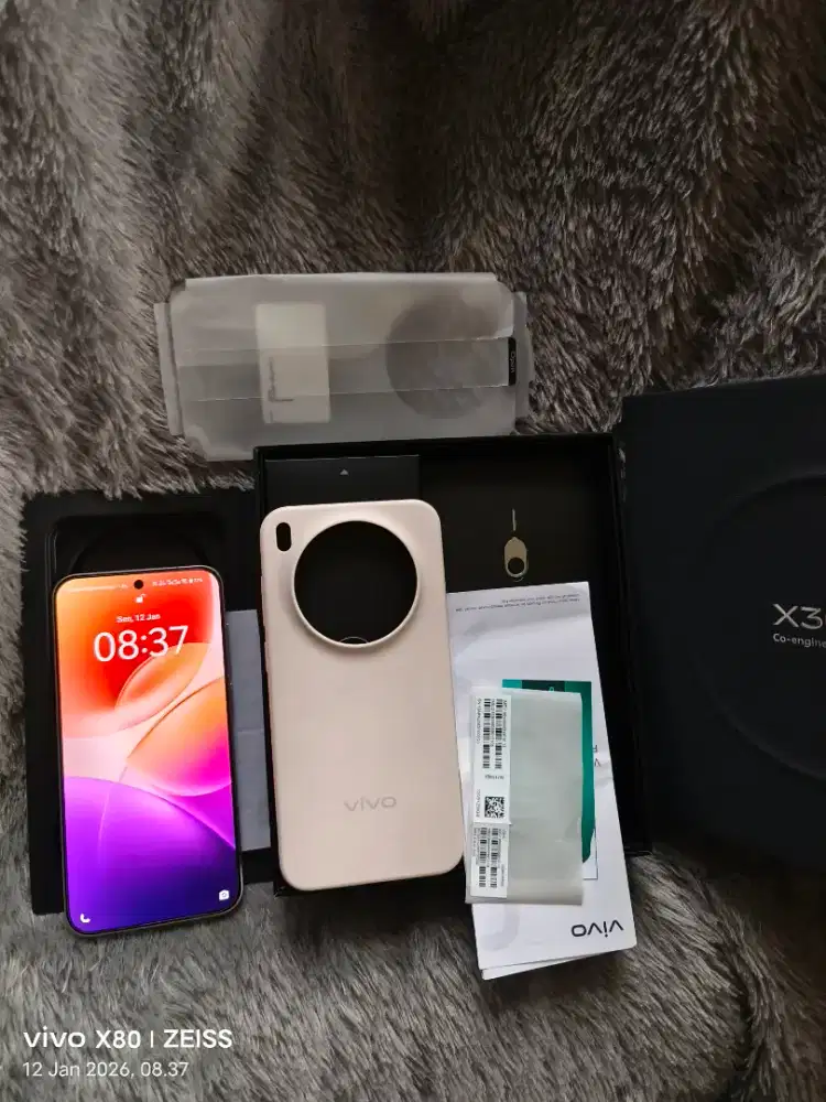 Vivo X300 12/256Gb Garansi Desember 2027 Like New