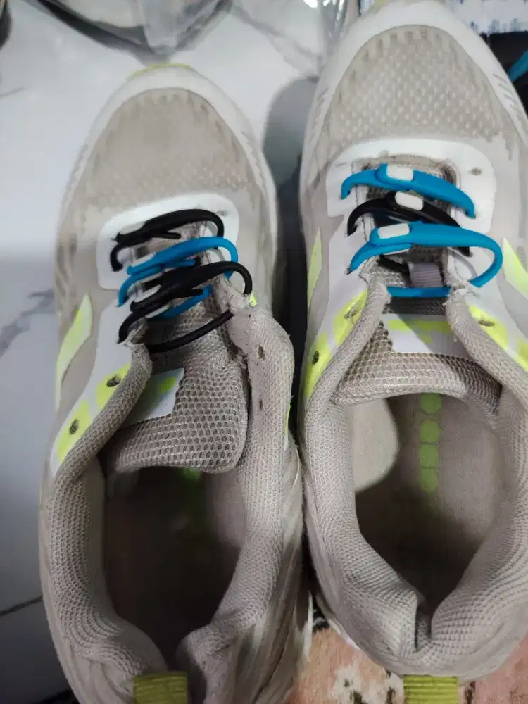 Sepatu Sekolah anak Merk Diadora dan Kanky