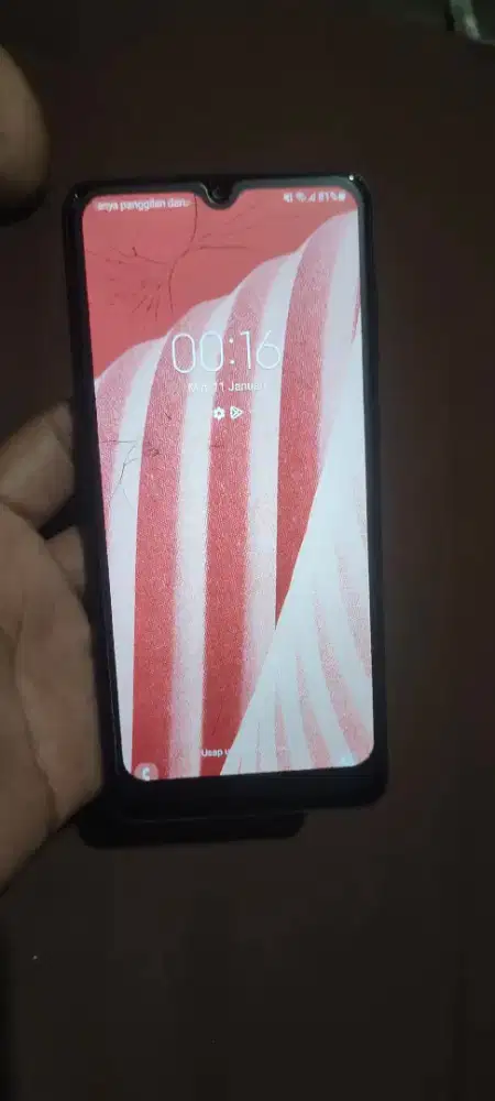 dijual samsung galaksi A02 3/32GB hanya 400rb