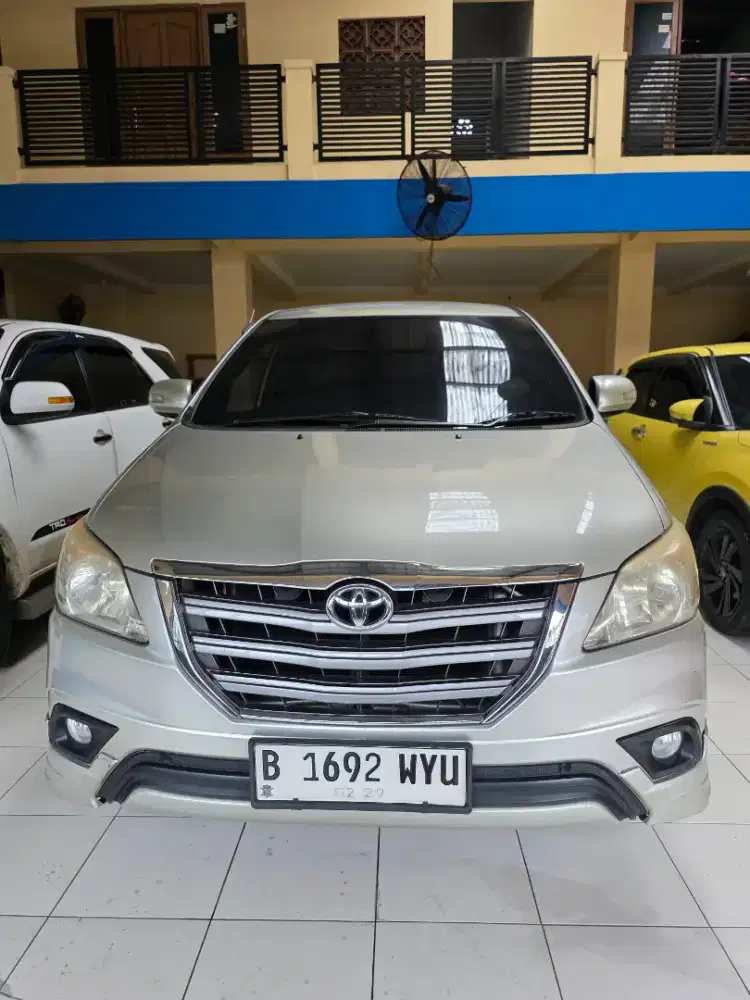 Innova G Luxury Matic 2013 Silver