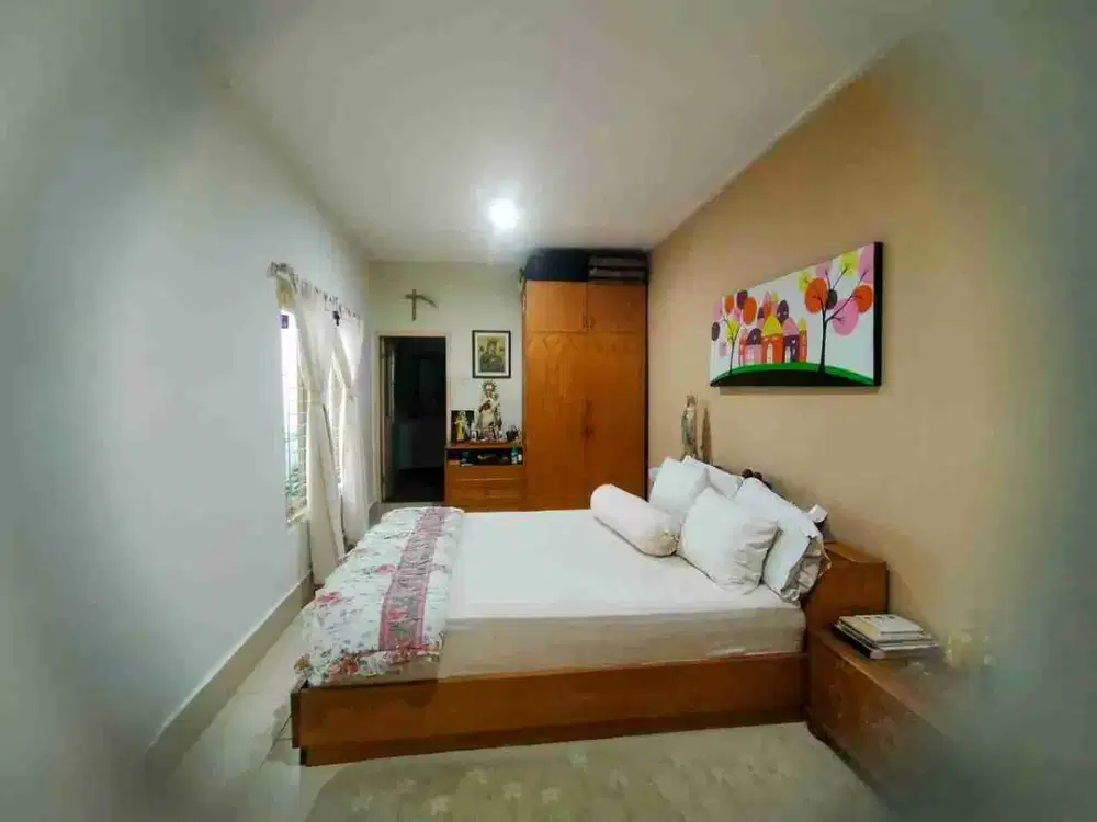 rumah terawat 2 Lantai jimbaran SHM iMB strategis semi furnished