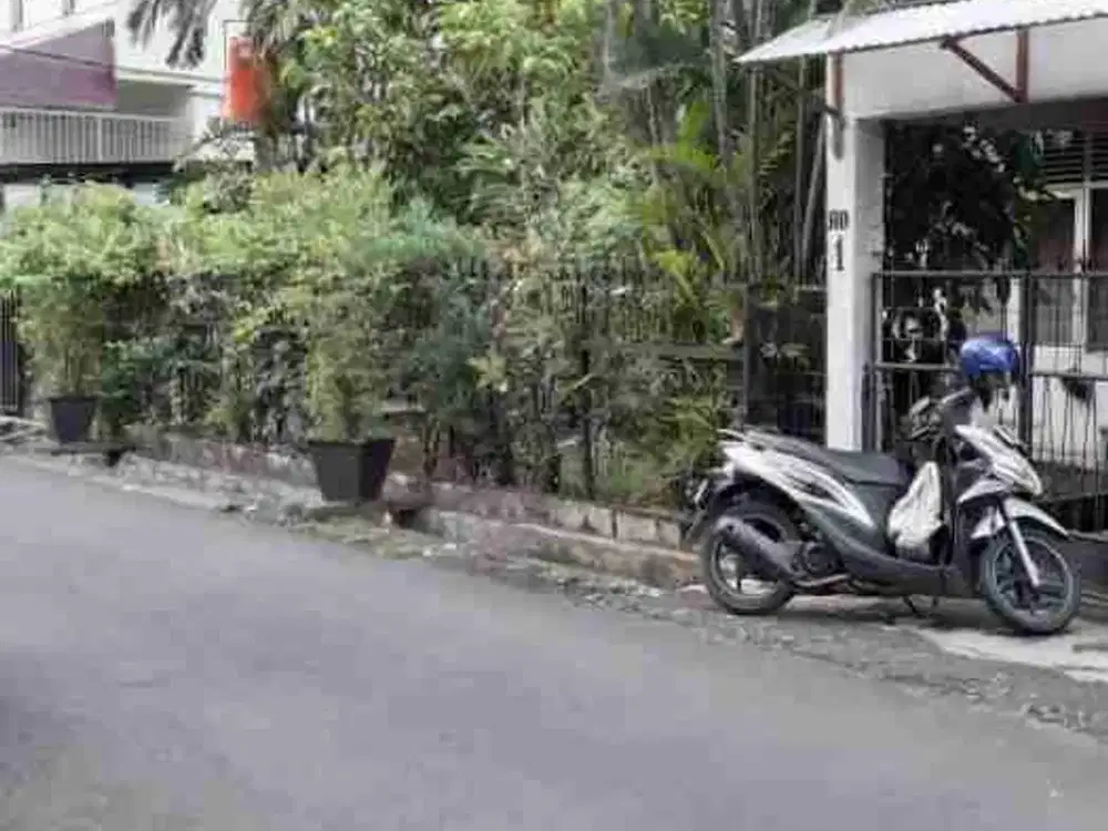 Rumah Radio Dalam Jakarta Selatan bebas banjir strategis