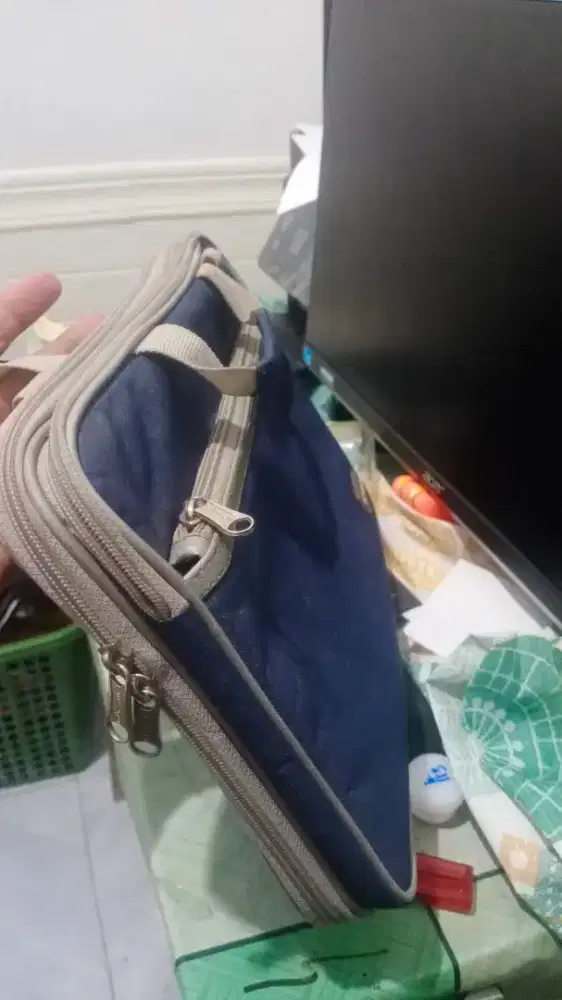 Bismillah Dijual Netbook Murah merk Acer seri V5 132