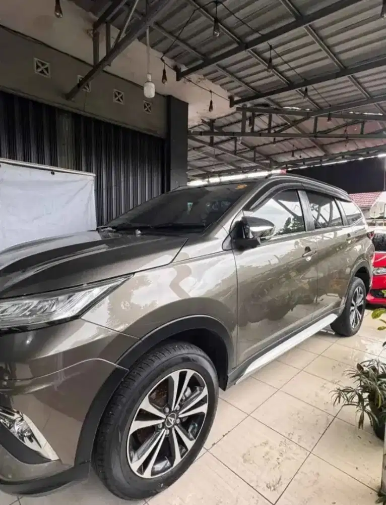 DAIHATSU TERIOS 1.5R M/T 2018