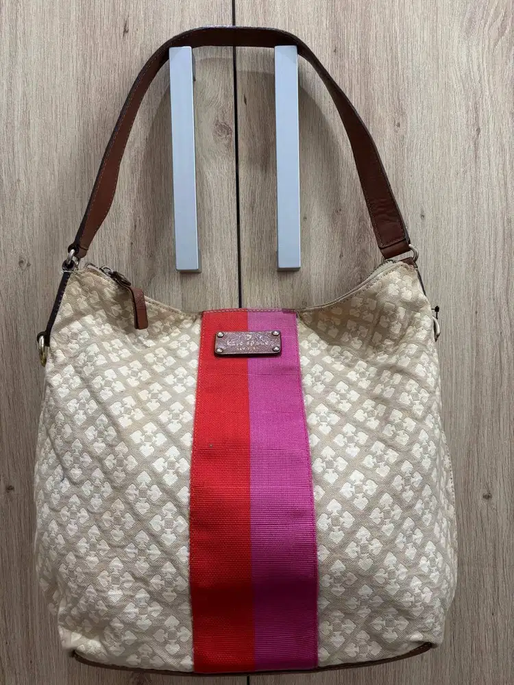 Tas pemakaian pribadi, dijual.. garage sale!