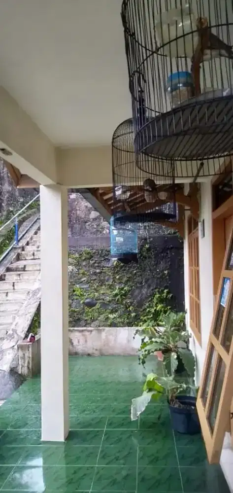 DIJUAL RUMAH ADEM AYEM