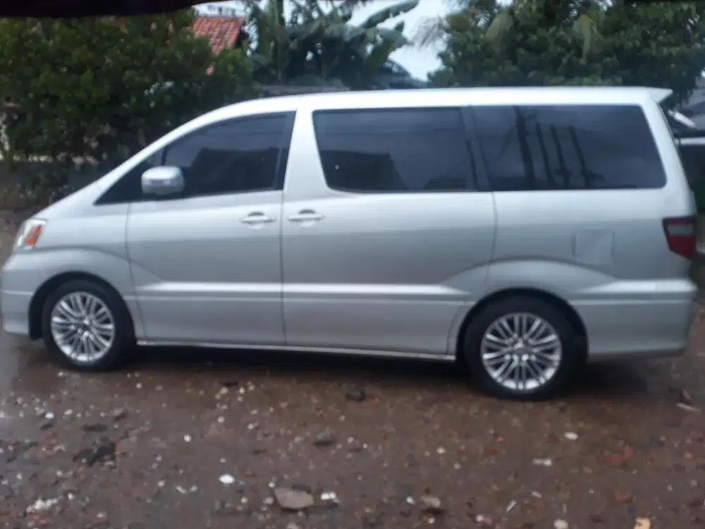 Toyota Alphard 2004 Bensin