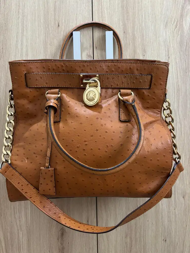Tas pemakaian pribadi, dijual.. garage sale!