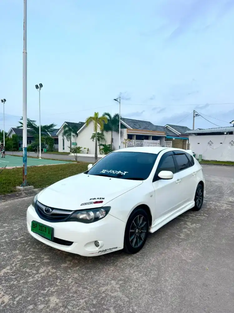 Subaru Impreza Hatchback 2011