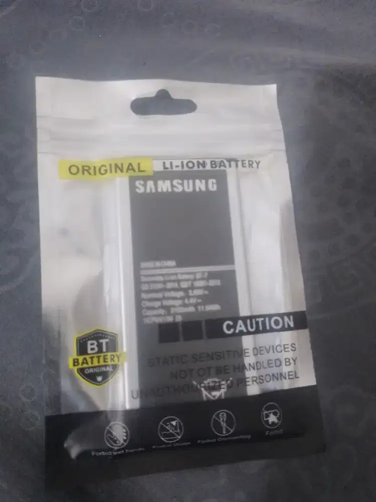 Baterai samsung J510