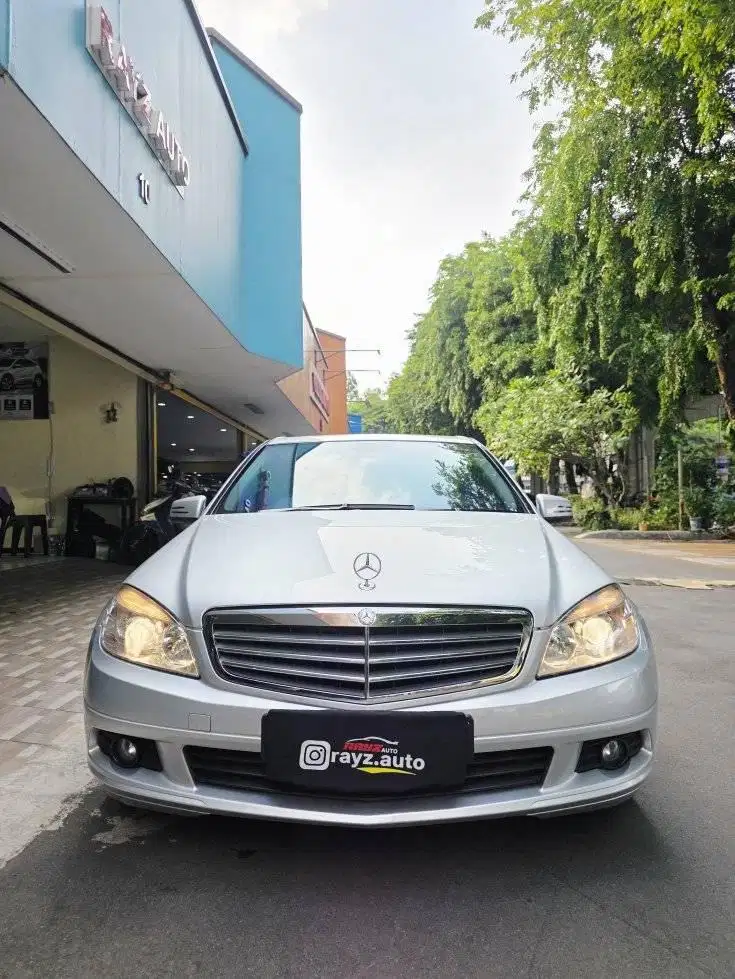 Mercedes benz C200 CGI 2011