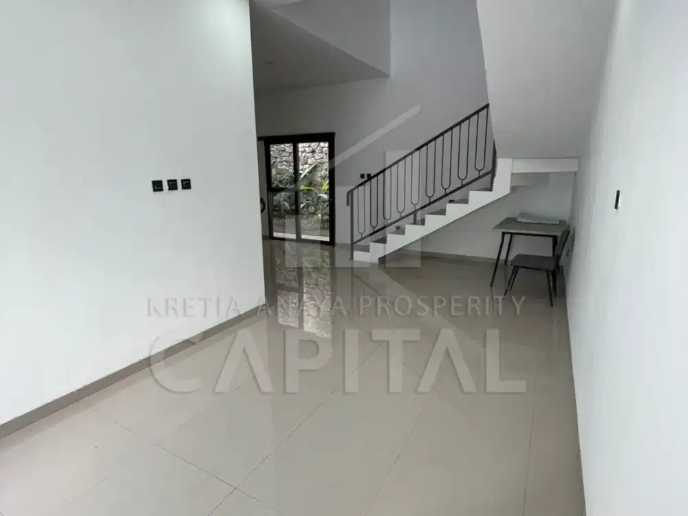 RUMAH BARU SIAP HUNI DENGAN SUASANA ASRI DI SETIABUDI REGENCY