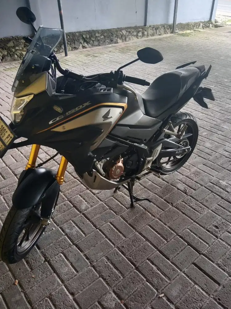 Dijual honda CB 150 x tahun 2023 no minus