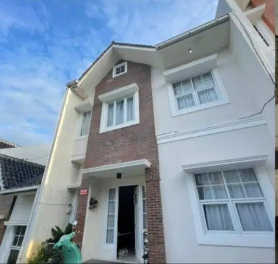 DIJUAL MURAH RUMAH MEWAH KOMPLEK 18 LAND REGENCY SARIWANGI (CICIL/KPR)