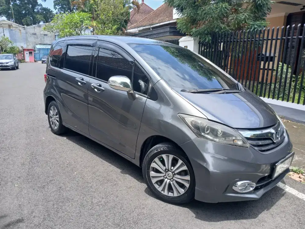 Honda Freed E PSD. AT CKD tahun 2013
