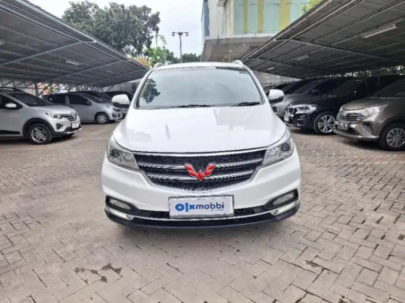 DP RENDAH Wuling Cortez 1.8 C Luxury Plus Bensin-AT 2018 UKS