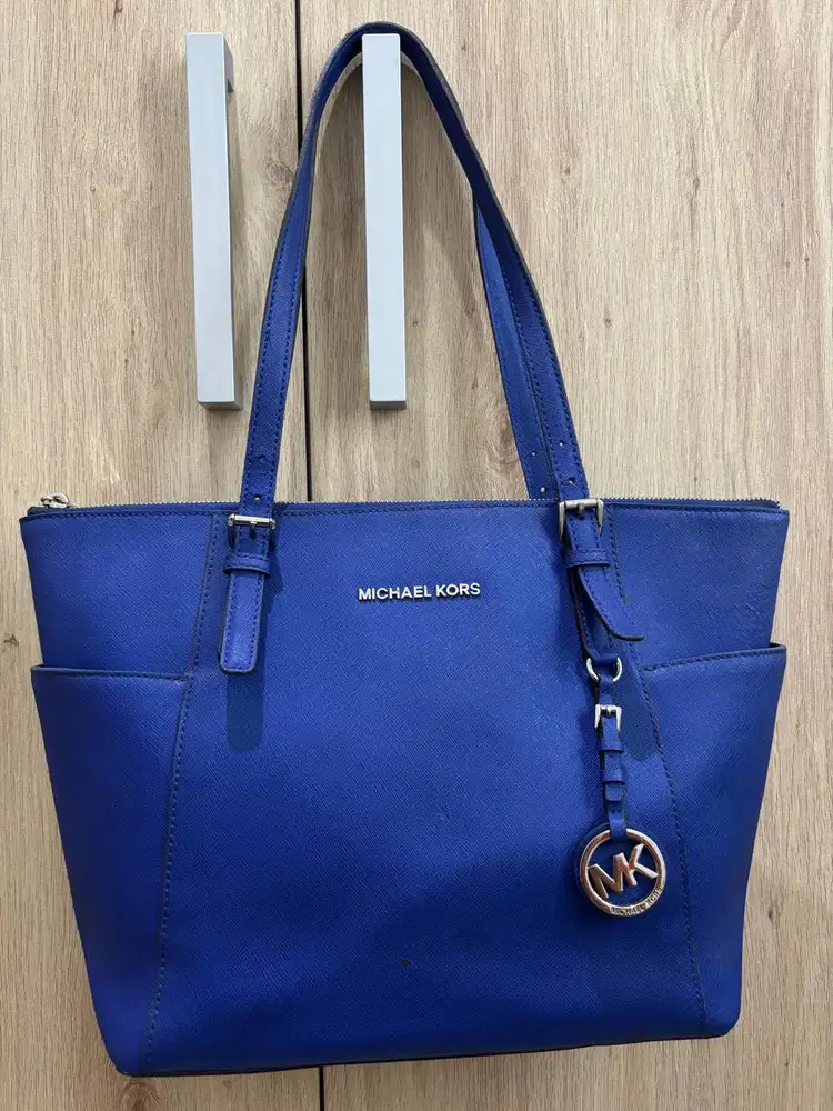 Tas pemakaian pribadi, dijual.. garage sale!