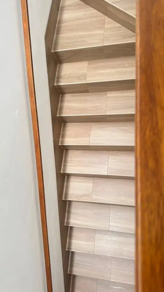 Pulang pergi Asisten di rumah area pamulang/ciputat