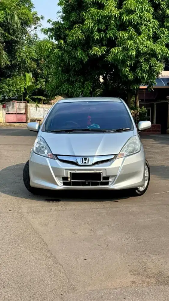 Honda Jazz 1.5 S Manual Tahun 2013 Silver Met
