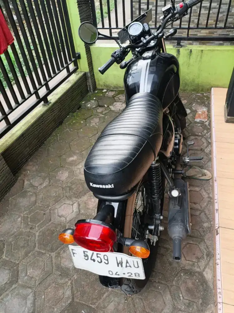 Yg minat aja..di jual motor W175 2023 ss lengkap. Pajak on semuanya