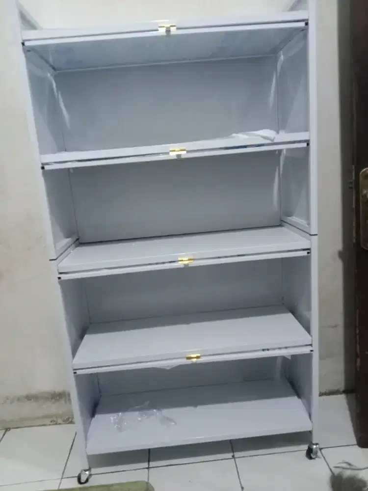 Jual Lemari besi 4 Rak. Kondisi baru