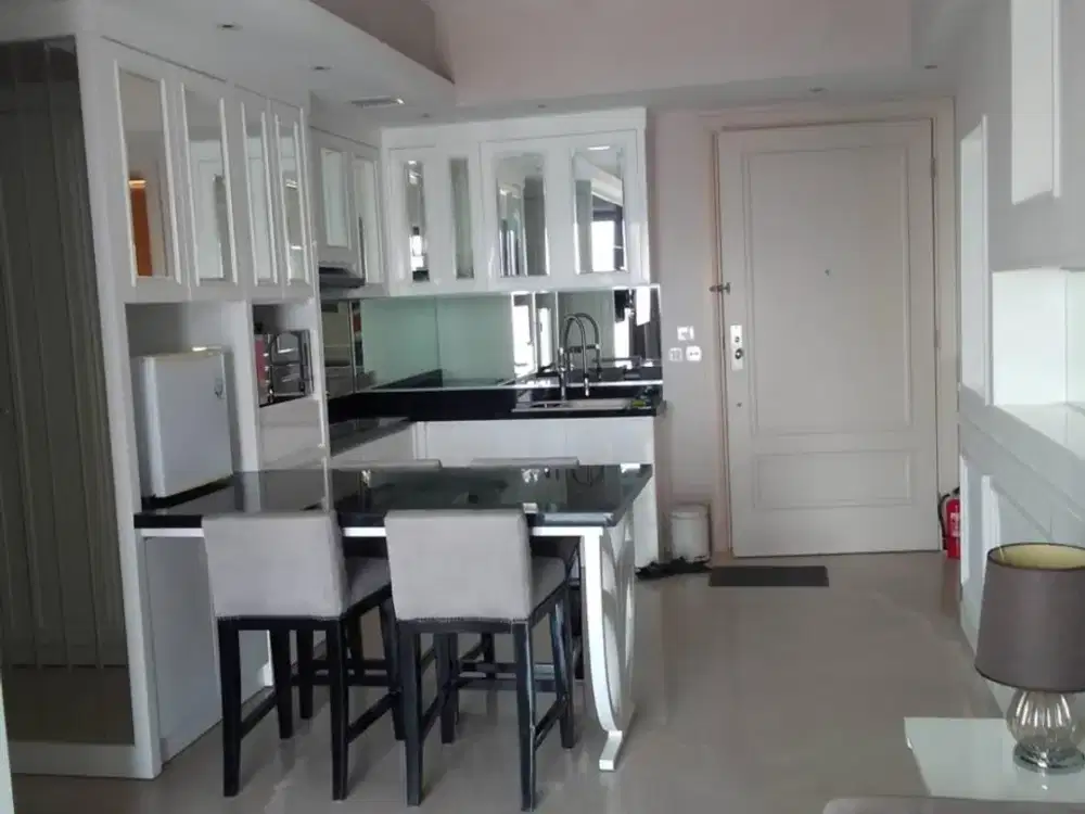 Apartemen The Peak 2BR Bagus Furnished Siap Huni