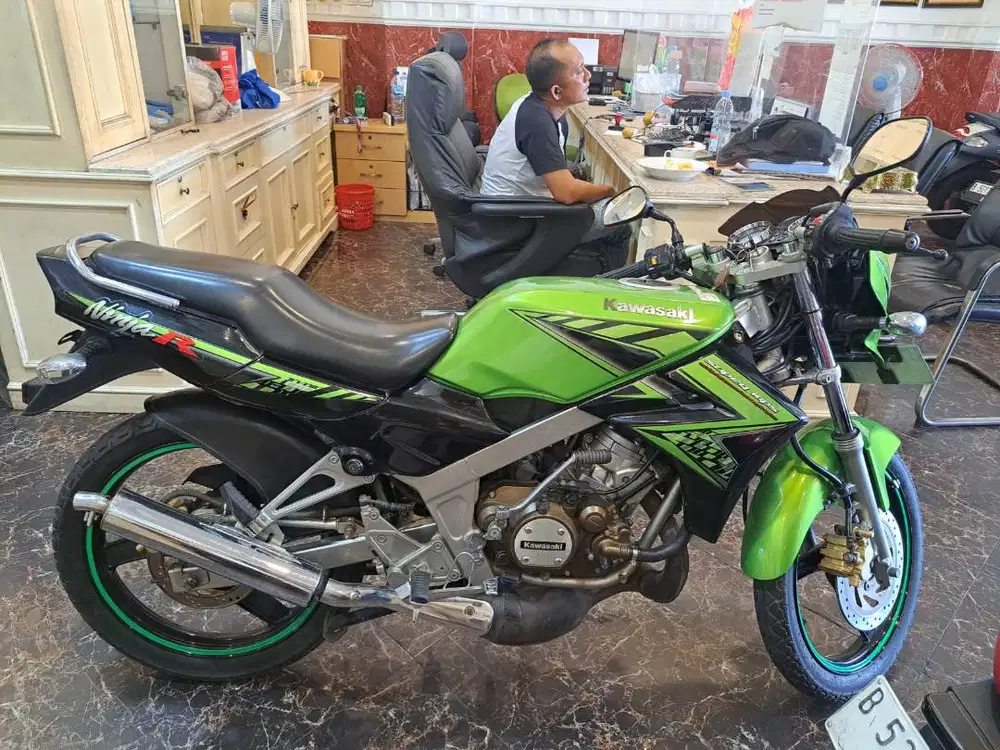 HUB IMA DIJUAL NINJA R 2014 FULL ORI SURAT LENGKAP BISA CO PAYLATER