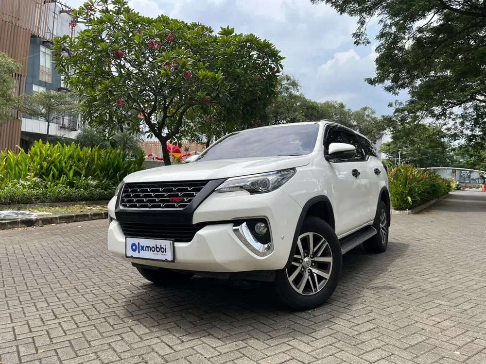DP 5% Toyota Fortuner 2.4 4x2 VRZ Solar-AT 2019 3QW