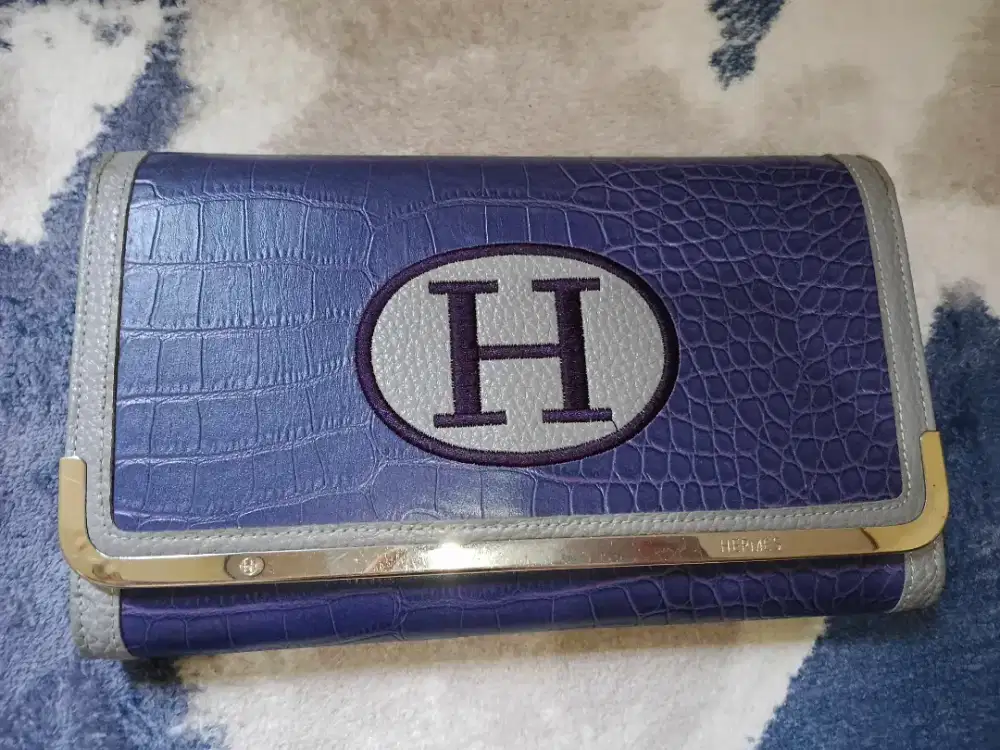 Dompet Wanita size sedang