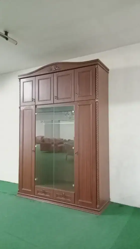 LEMARI PAKAIAN 4 PINTU TINGKAT