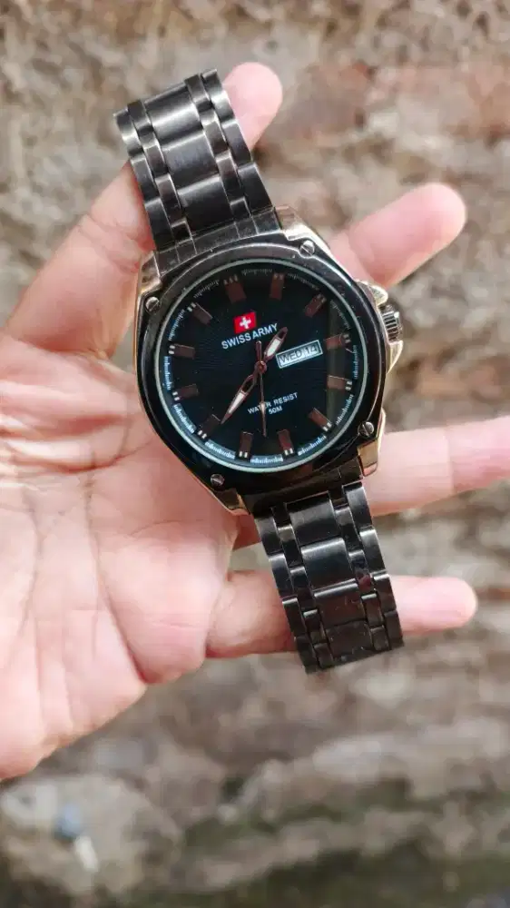 Jual jam Swiss army dhc