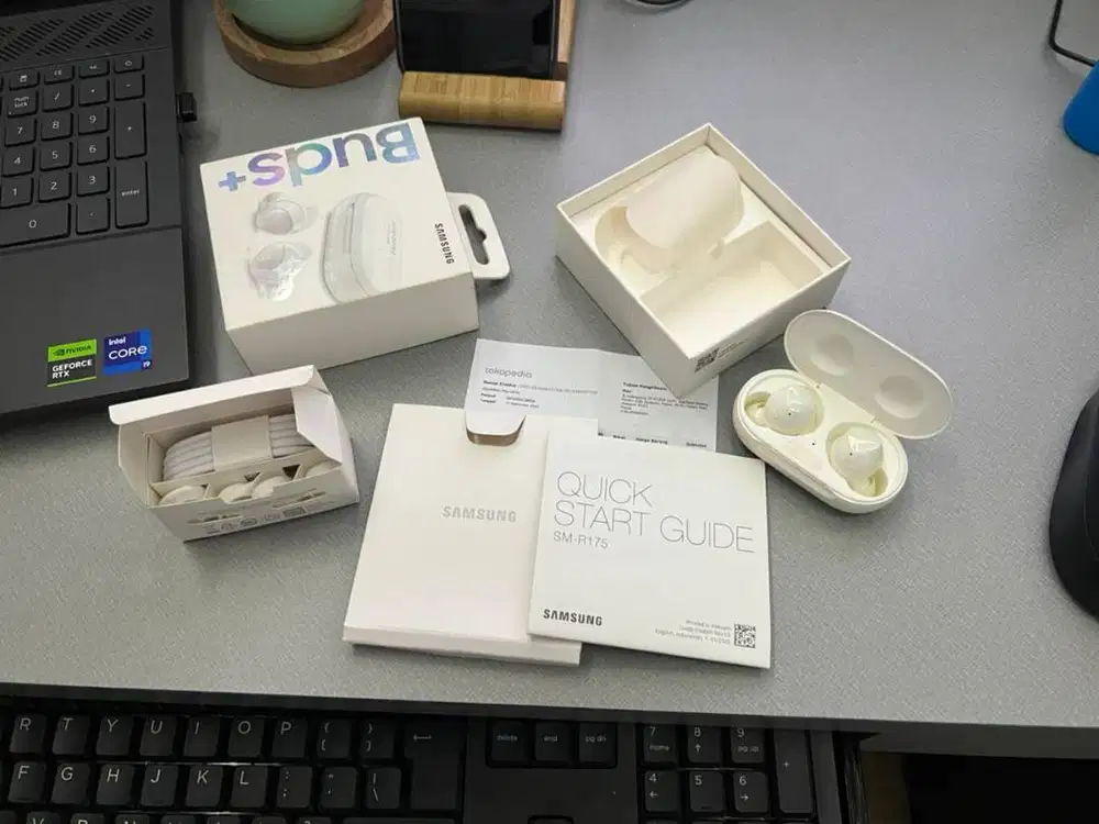 Samsung Galaxy Buds+ (Plus) - Fullset