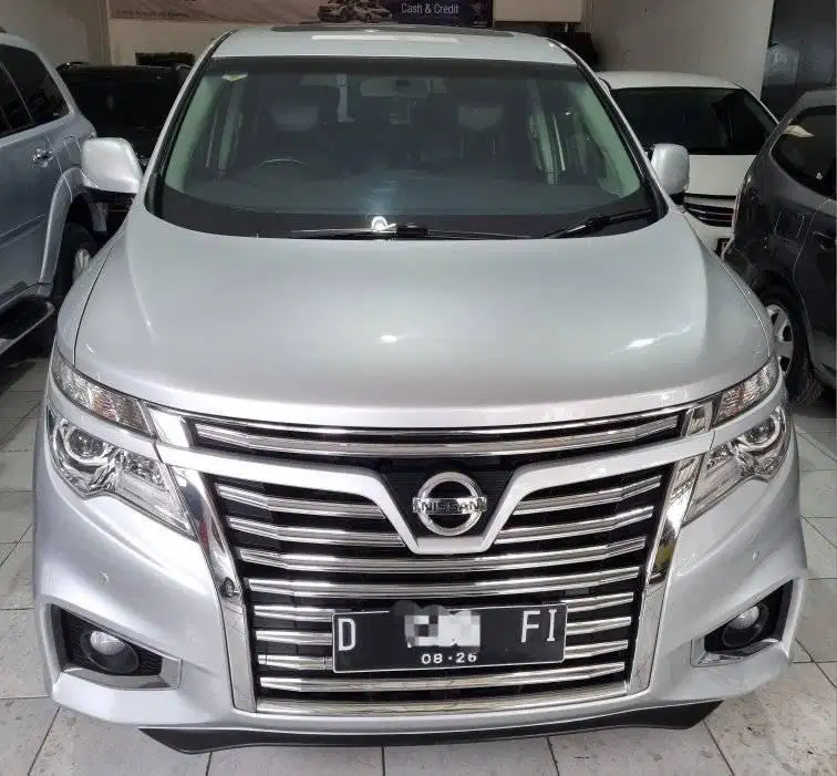 NISSAN ELGRAND HWS 2.5 TAHUN 2014