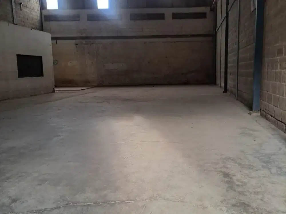 Disewakan Gudang Luas Siap Pakai Lokasi Strategis di Sadang Bandung