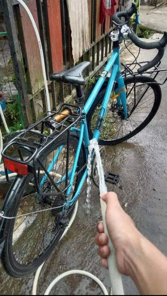 Sepeda, minus pemakaian saja.