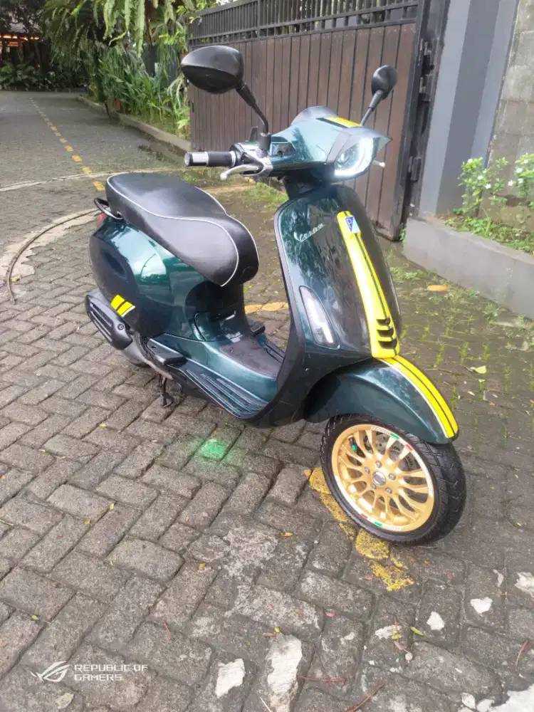 Vespa sprint racing sixtes 2020 pajak on