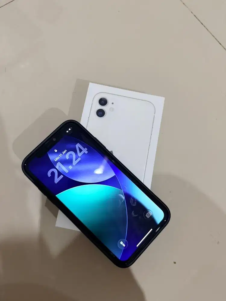 Iphone 11 white 128 GB