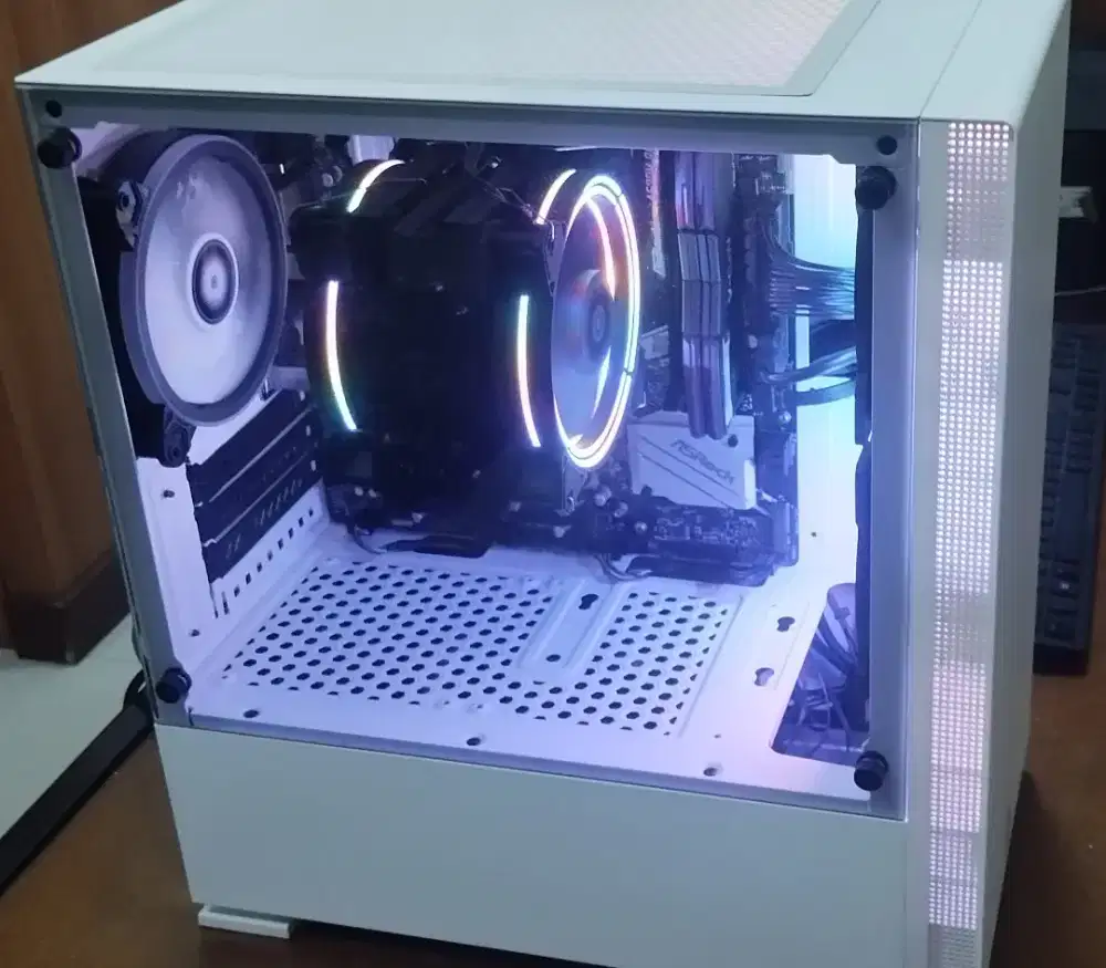 PC AMD Ryzen 3 4300G