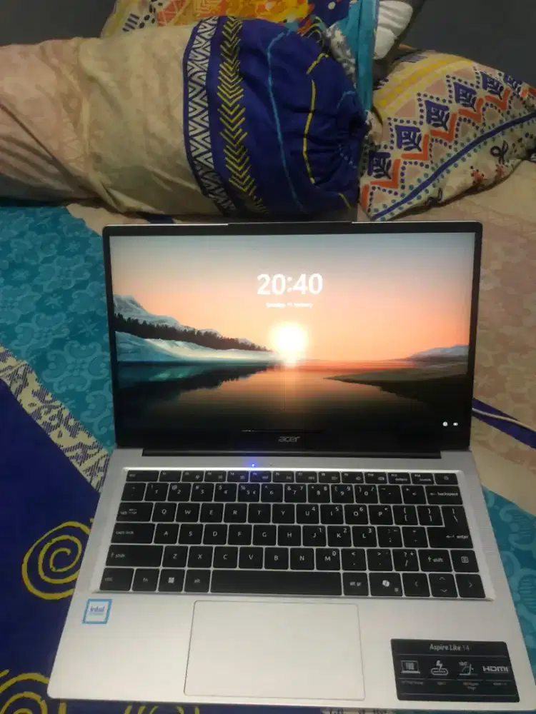 laptop ACER Kel lengkap