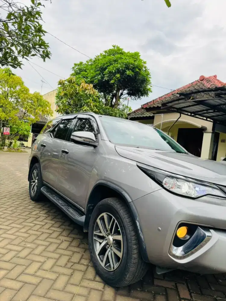 Fortuner 2.5G Solar