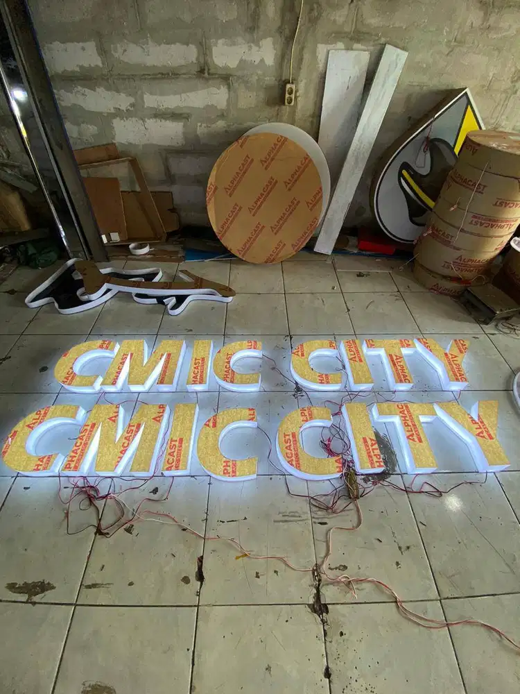 Huruf timbul | papan nama | neon box | reklame | akrilik | billboard