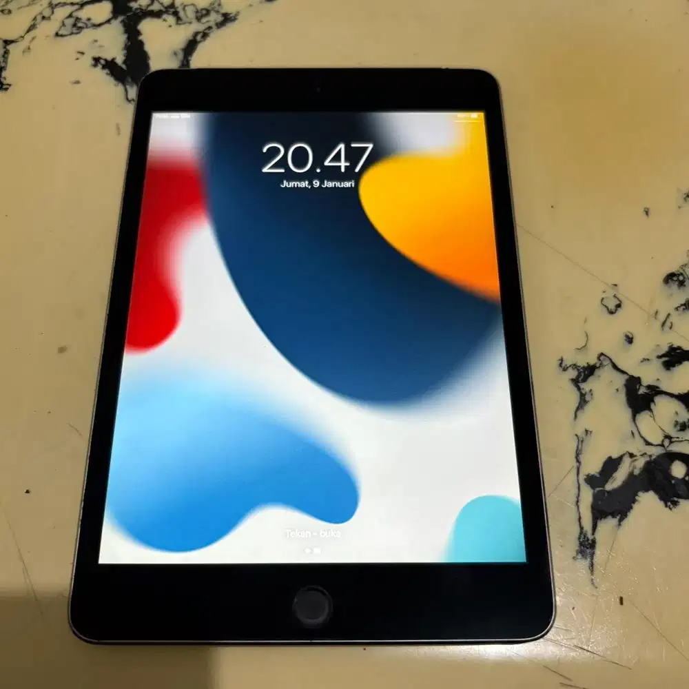 Ipad mini gen 4 space grey EX INTER wifi, UNIT ONLY!!!