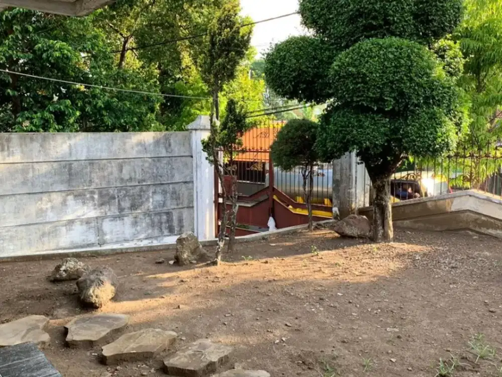 Rumah Di Jalan Besar Kota Batu Malang Cocok Usaha Cafe Dekat BalaiKota Amongtani