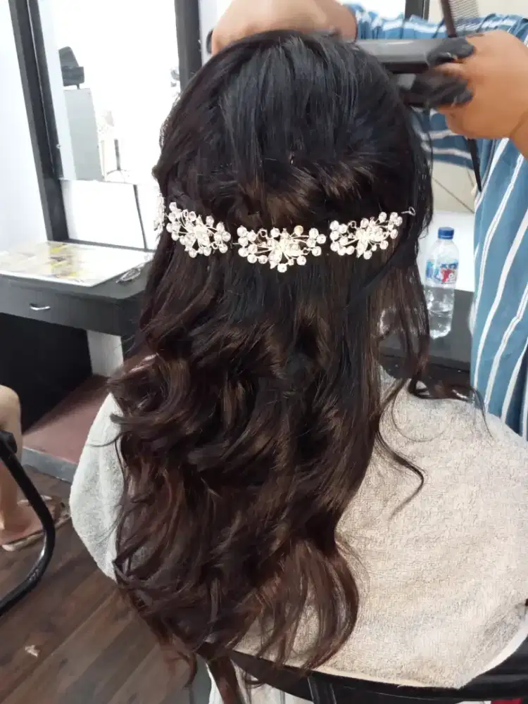 Lowongan kerja kapster atau terapis salon