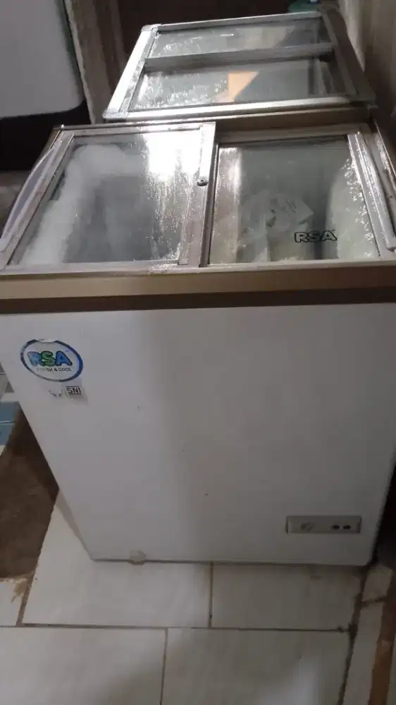 Jual Freezer 100 L merk GEA / RSA