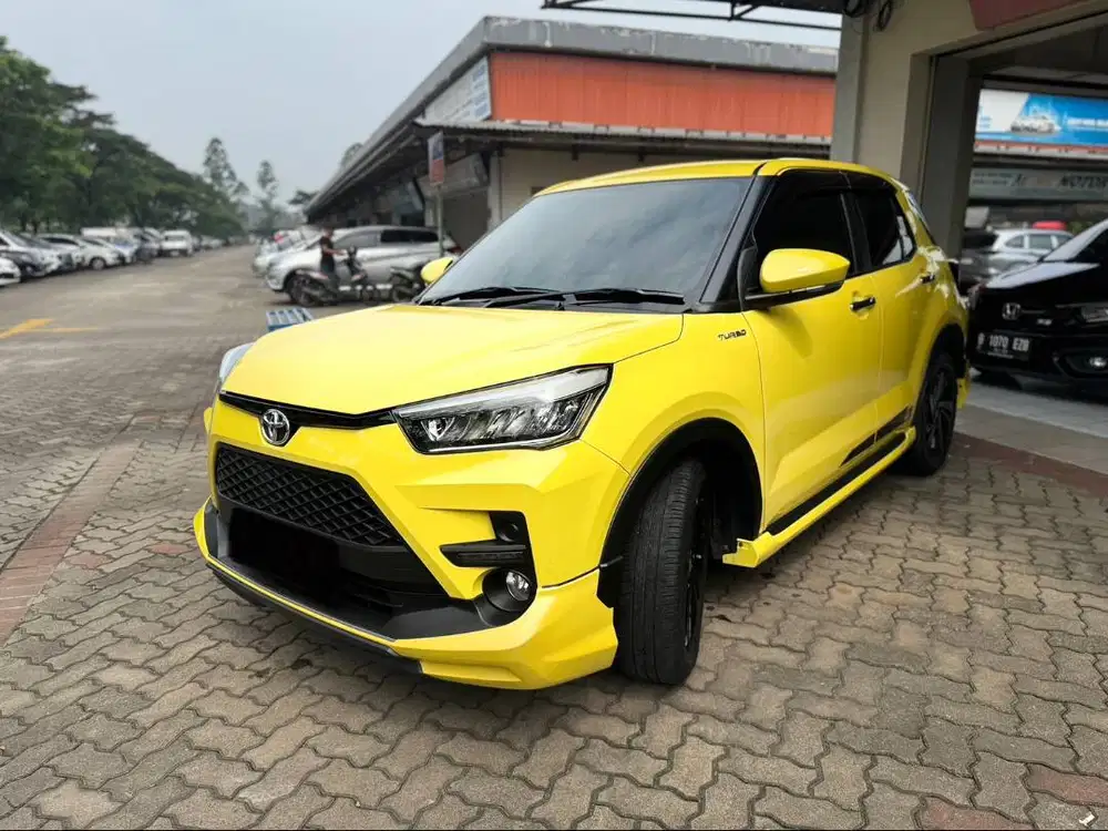 Toyota Raize GR Turbo Sport 2022 AT Matic Low Km Kuning