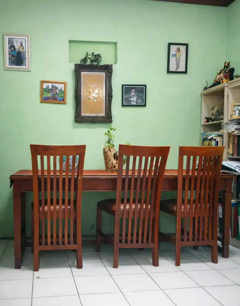 DIJUAL CEPAT SEPERANGKAT MEJA DAN KURSI MAKAN JATI NEGO