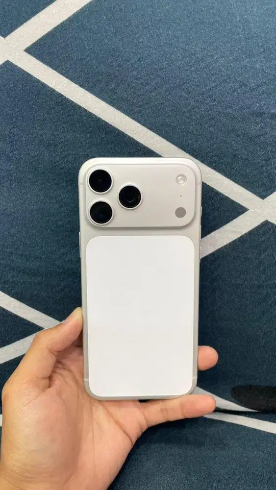 Iphone 17 Promax 256gb ex ibox Silver Titanium