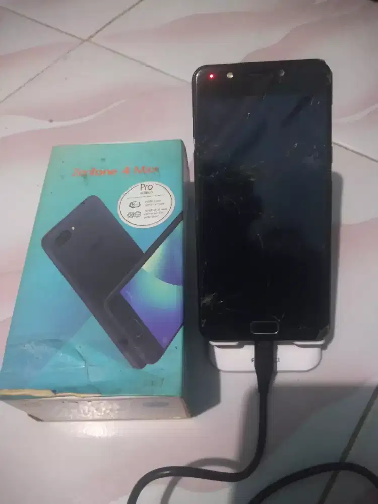 Asus Zenfone 4 minus lcd masih segel