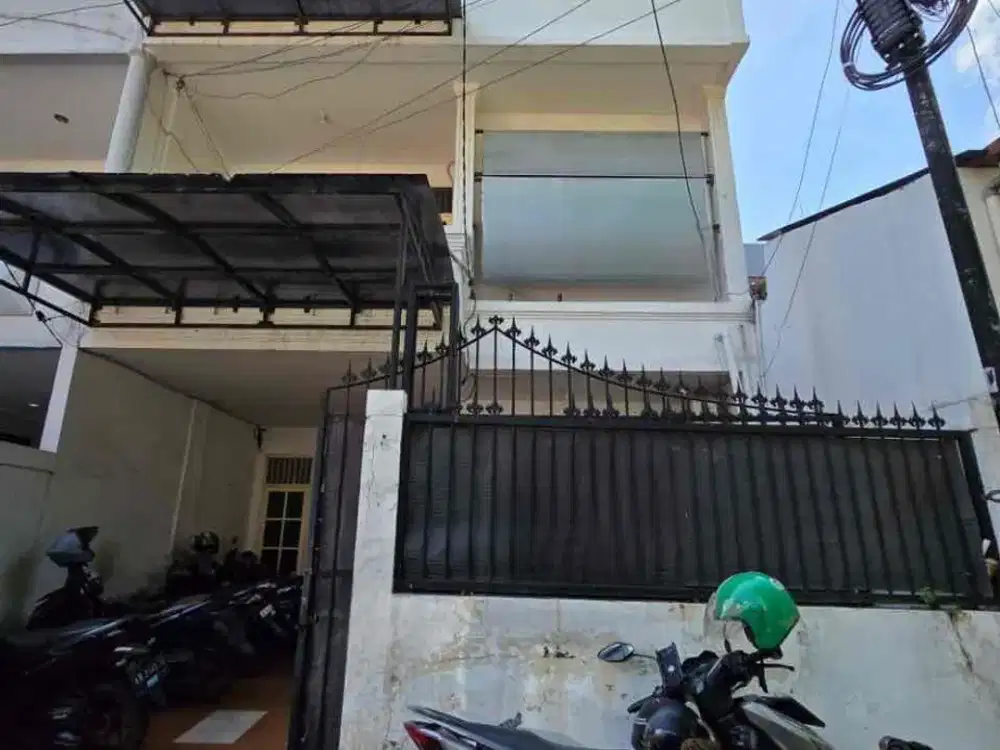 Dijual Rumah tingkat di Cideng, Jakarta Pusat